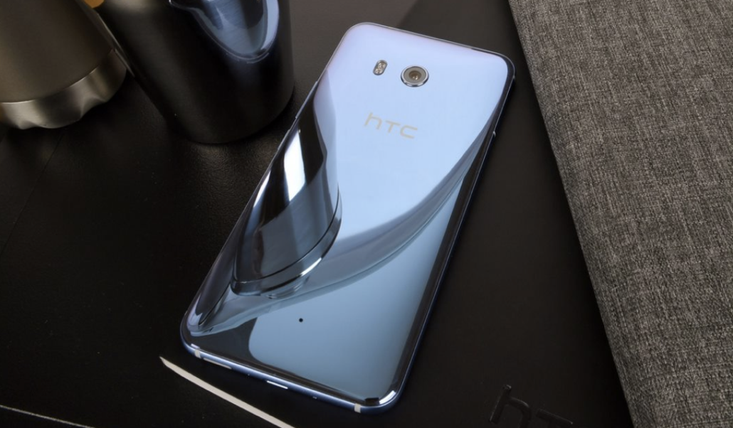 HTC[-]giới[-]thiệu[-]chiếc[-]smartphone[-]cao[-]cấp[-]mới[-]nhất[-]HTC[-]U11